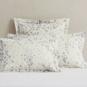 NEW [1] Pottery Barn White Snow Leopard Organic Percale STANDARD Sham